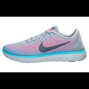 FIRM PRICE Nike Free Run Distance